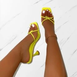 Damarai Lime Mid Heel Toe Thong Mules