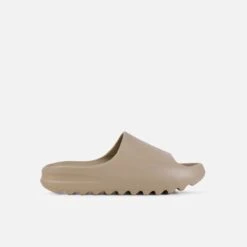 Sand Mocha Moulded Sliders