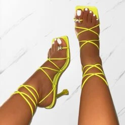 Willowe Lime Green Butterfly Toe Thong Lace Up Mid Heels